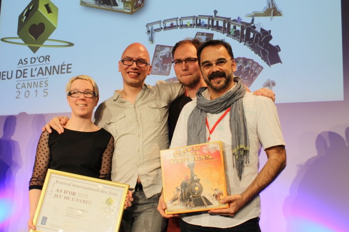 De gauche à droite : Anne-Cécile et Cédric Lefebvre les éditeurs, Christophe Raimbault l’auteur et Jordi Valbuena le dessinateur de Colt Express. Crédit photo : Lhadi Messaouden