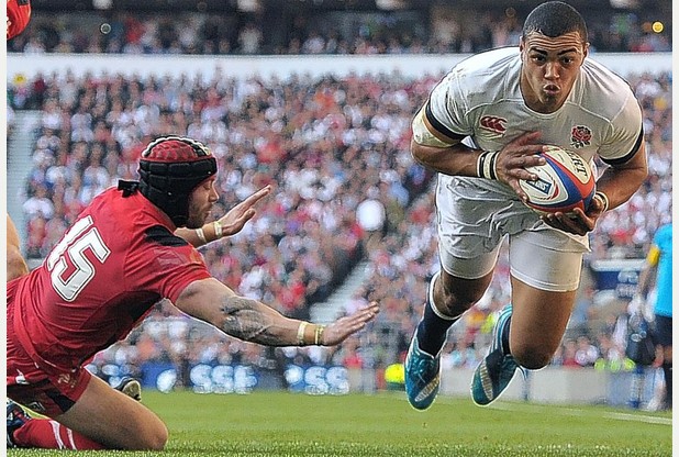 Luther Burrell s'est imposé au centre de l'attaque anglaise et devrait être titulaire à la Coupe du Monde. Crédit photo : D.R.