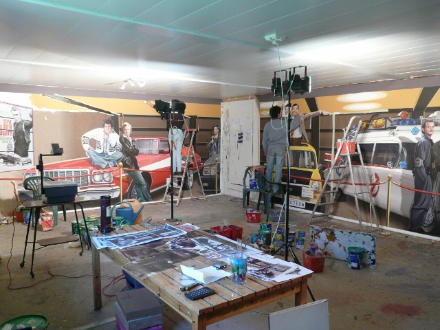 Les fresques sont d’abord peintes sur des toiles en atelier. (Crédit Photo : Patrick Commecy)