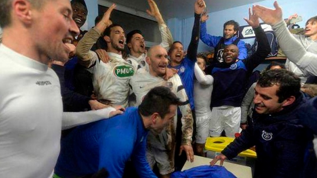 Le vestiaire laisse exploser sa joie après la qualification pour les quarts de finale (crédit photo : La Manche Libre)