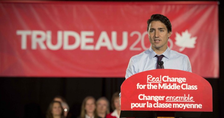 Justin Trudeau en campagne à Toronto le 21 septembre 2015 (Crédit : Adrian Wyld/The Canadian Press)