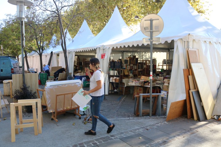 Photo Les Bouquinistes pietonnisation.JPG