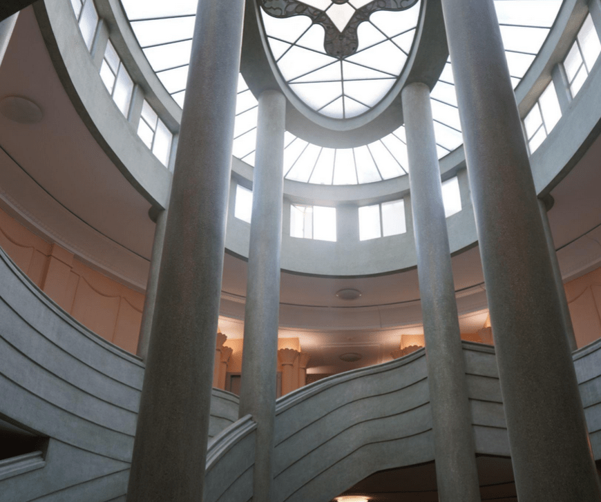 intérieur de l'immeuble Gloria Mansions à Nice