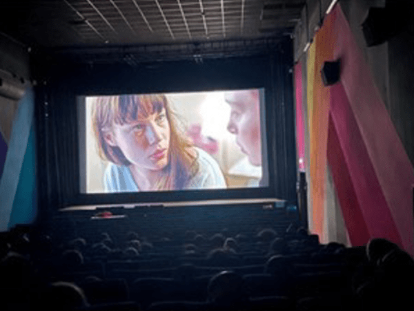 À Cagnes-sur-Mer, le cinéma devient un outil de prévention contre les violences faites aux femmes
